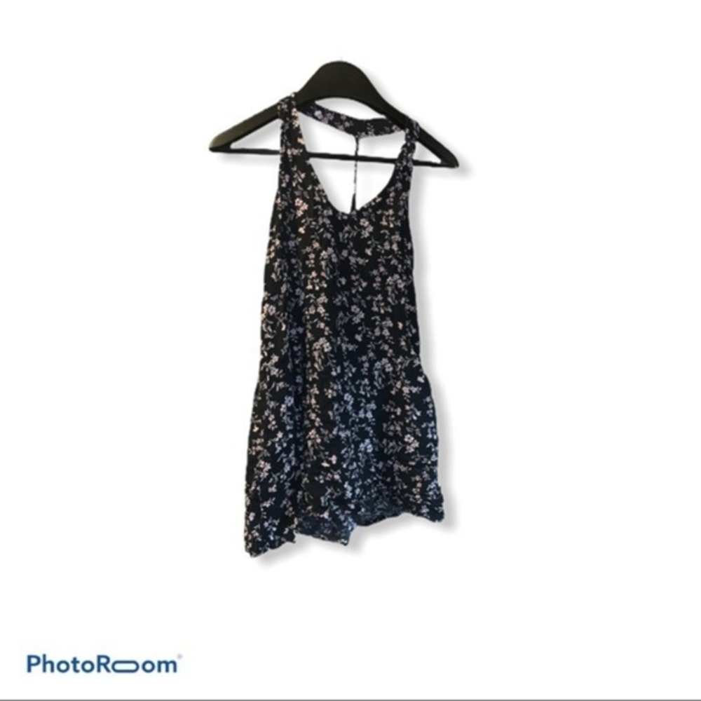 Forever 21 floral sleeveless top size S